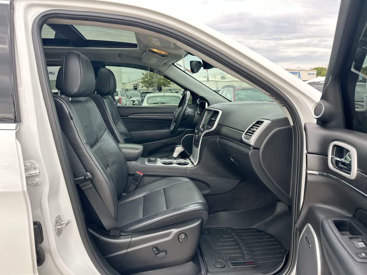 Thumbnail: 2018 Jeep Grand Cherokee - 27