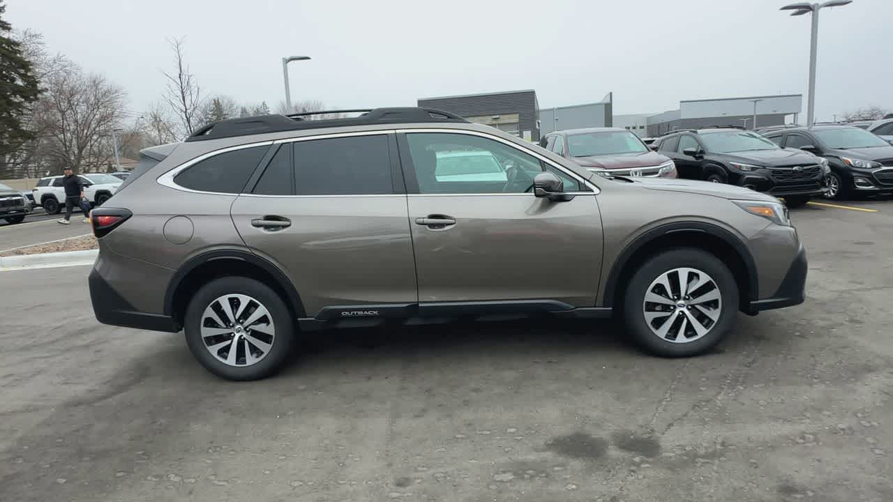 Thumbnail: 2022 Subaru Outback - 9