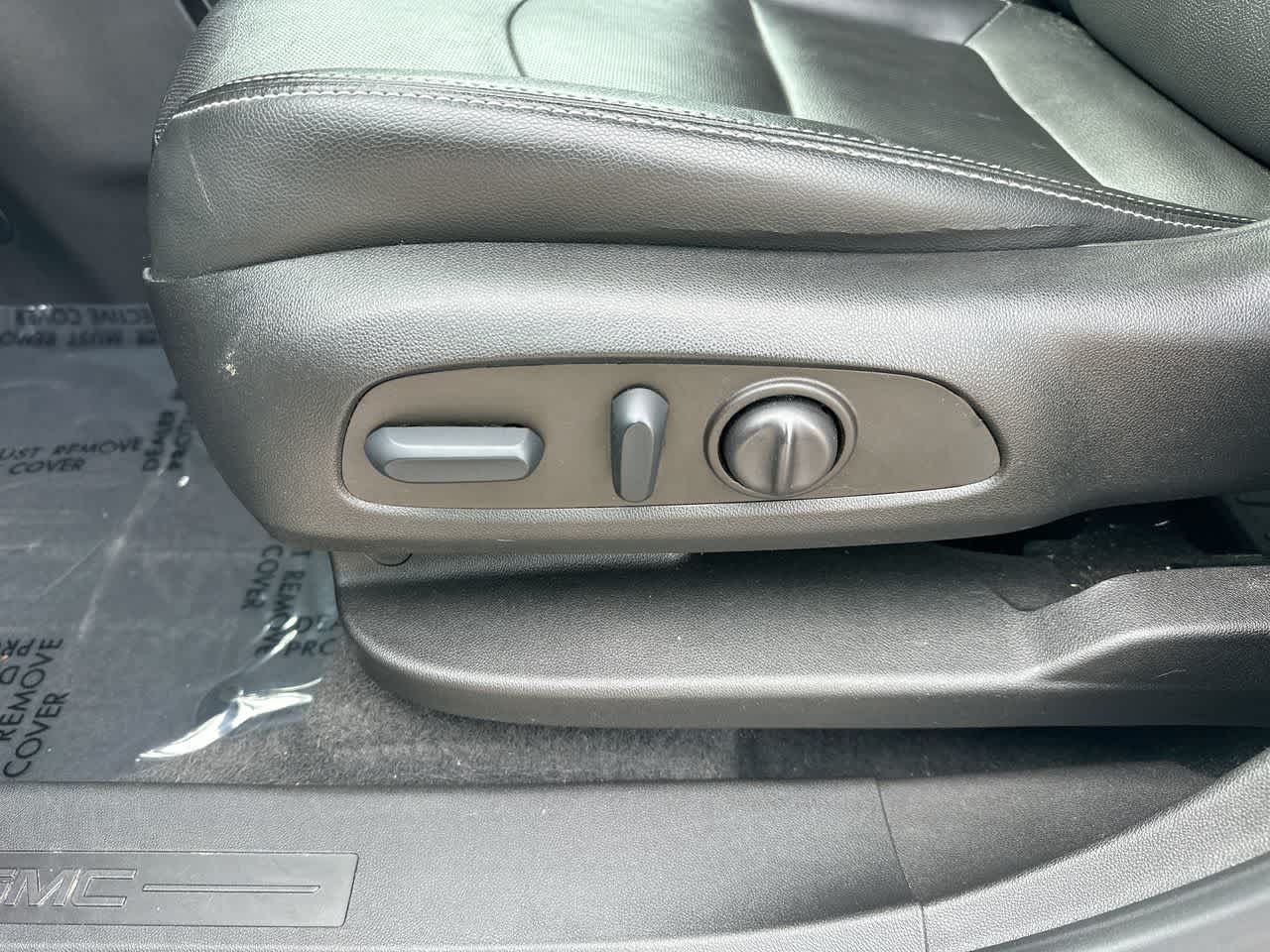 Thumbnail: 2022 GMC Terrain - 22