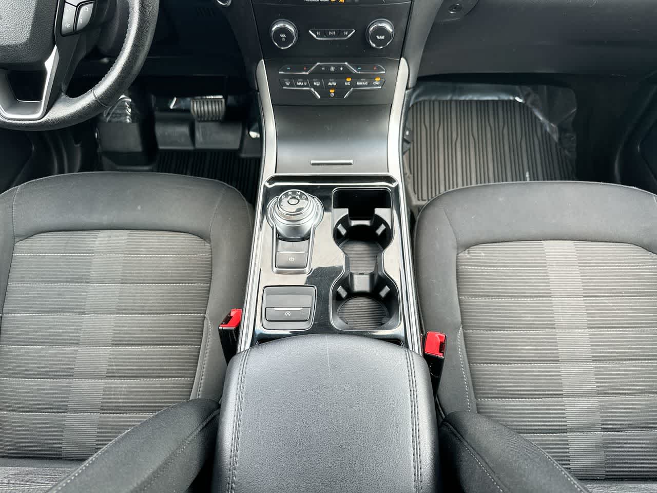 Thumbnail: 2019 Ford Edge - 30