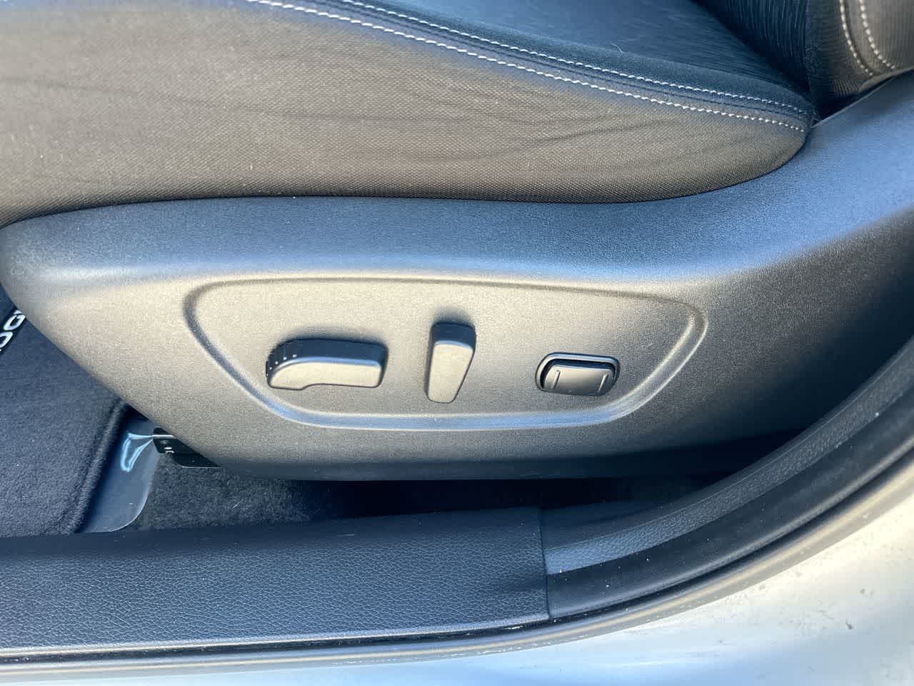 Thumbnail: 2019 Nissan Rogue - 22