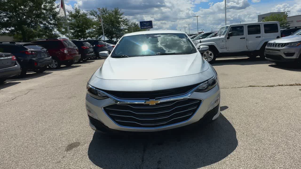 2021 Chevrolet Malibu 1LT photo 3
