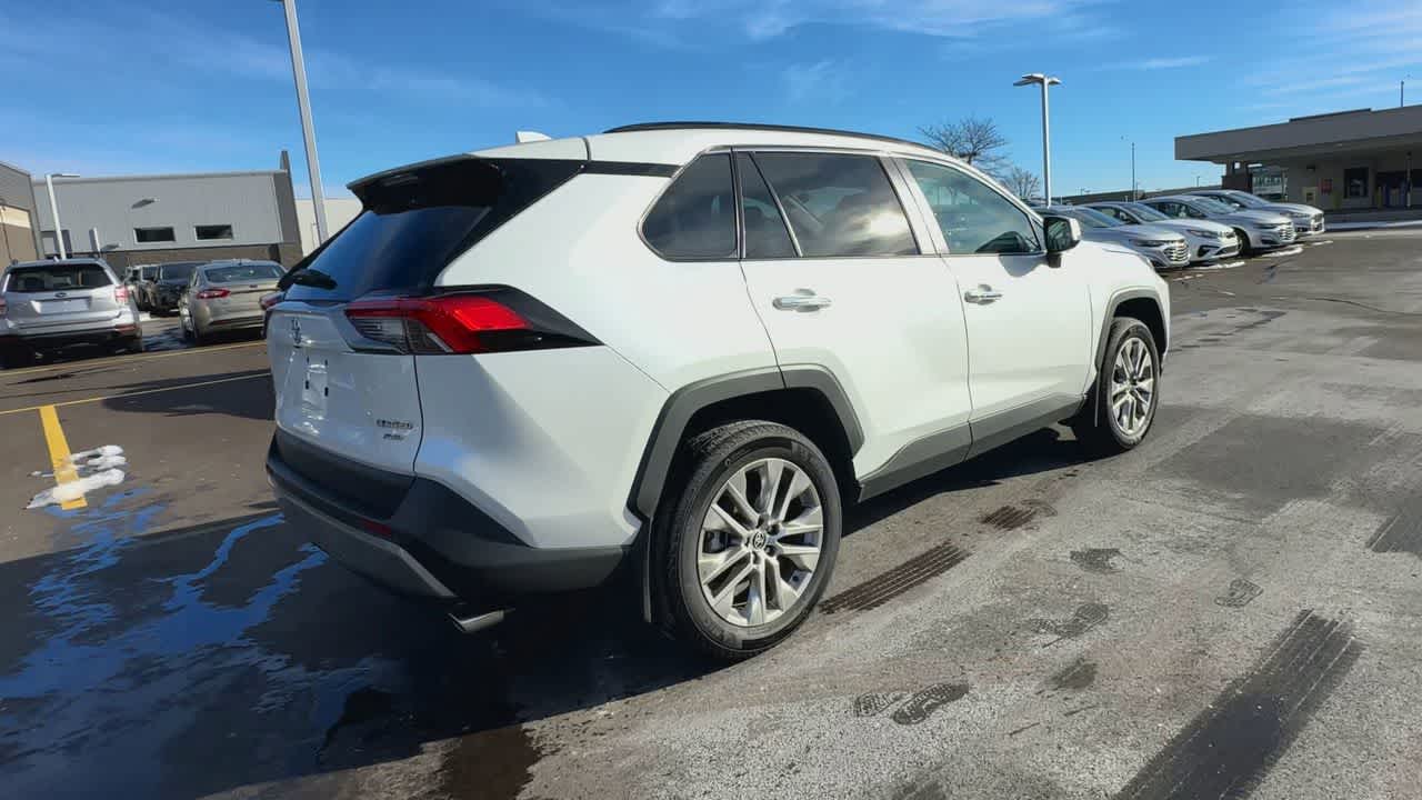 Thumbnail: 2024 Toyota RAV4 - 8