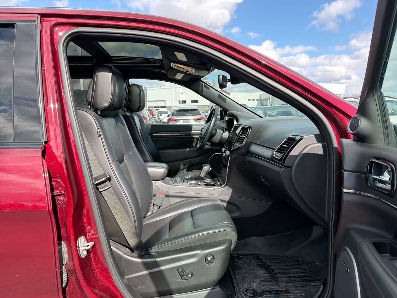 Thumbnail: 2020 Jeep Grand Cherokee - 27