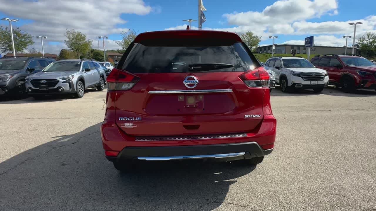 Thumbnail: 2017 Nissan Rogue - 7