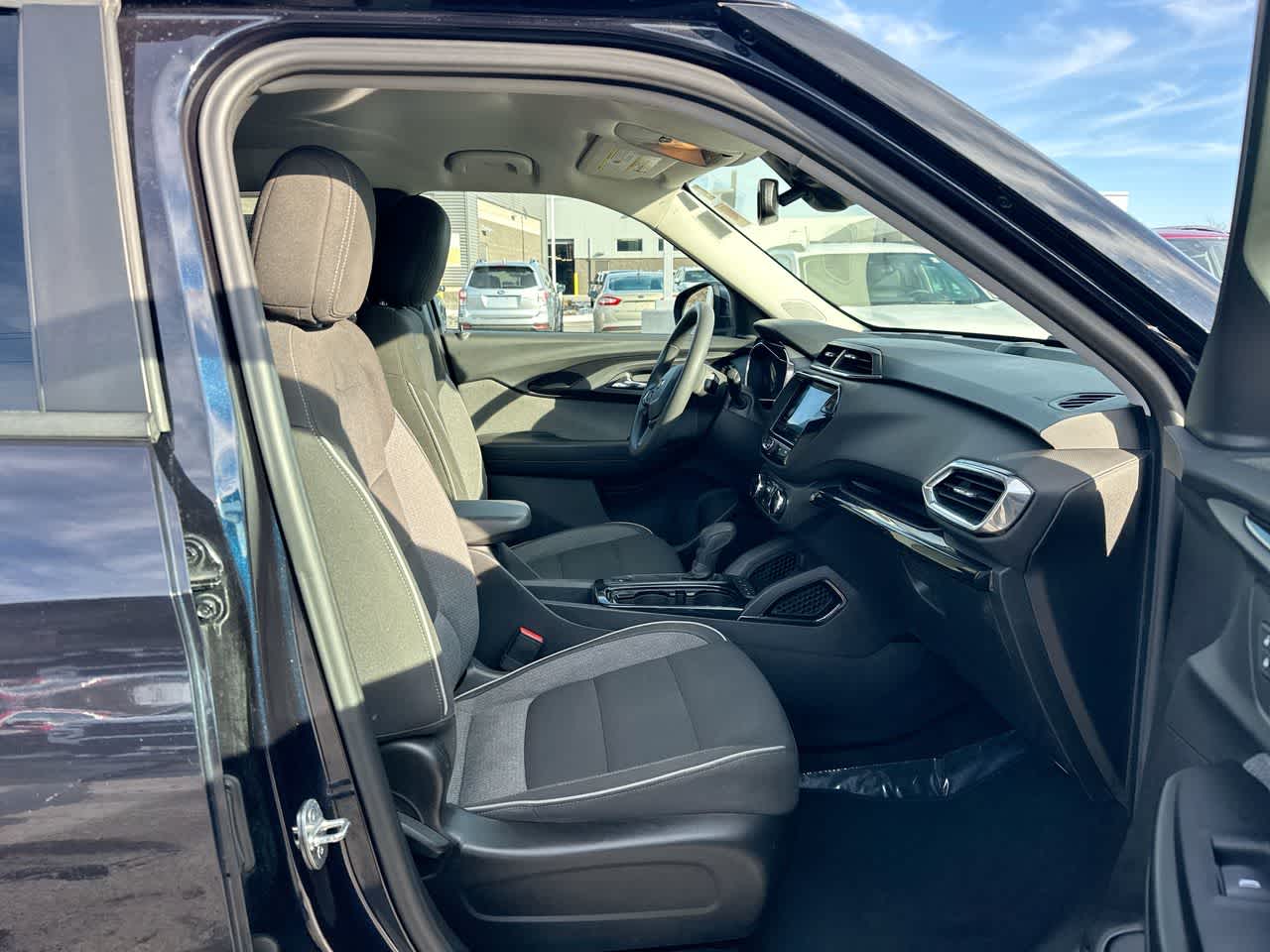 Thumbnail: 2021 Chevrolet TrailBlazer - 26