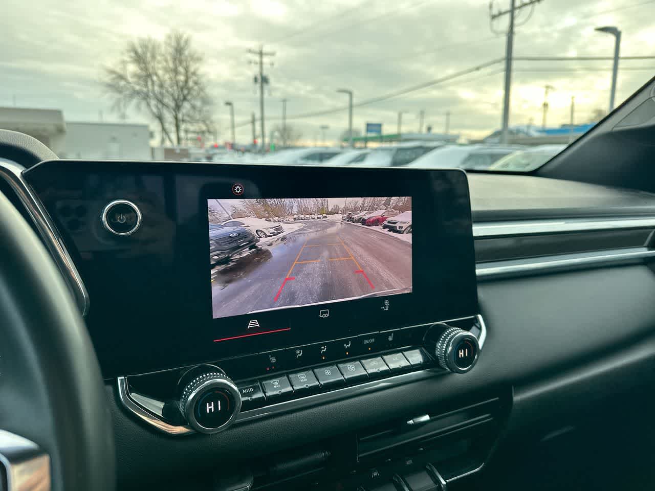 Thumbnail: 2024 GMC Canyon - 32