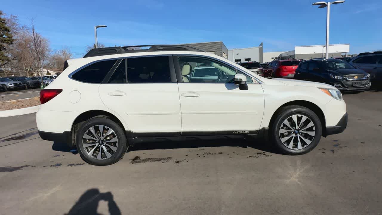 Thumbnail: 2016 Subaru Outback - 9