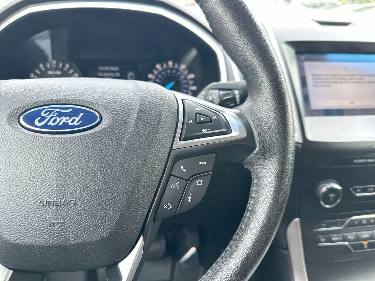 Thumbnail: 2019 Ford Edge - 29
