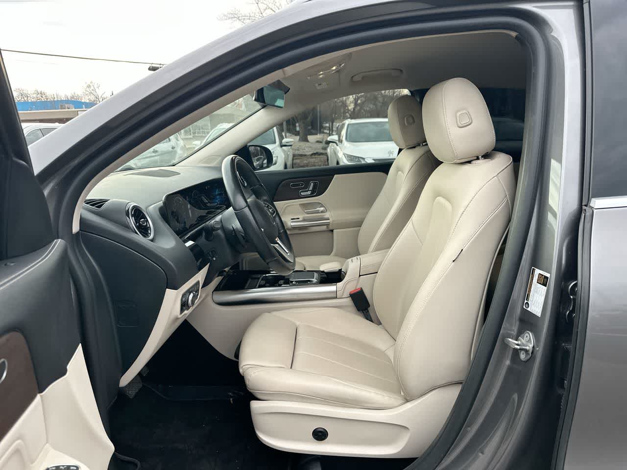 Thumbnail: 2022 Mercedes-Benz GLA - 21