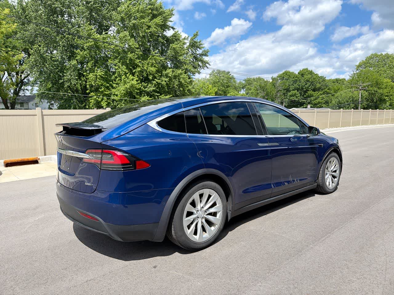 Thumbnail: 2017 Tesla Model X - 13