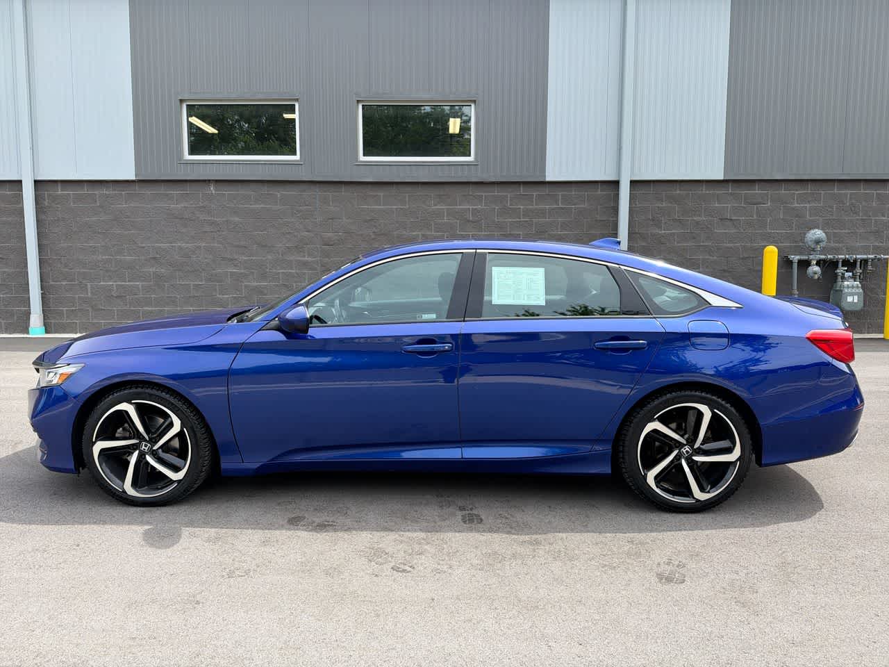 Thumbnail: 2018 Honda Accord - 10