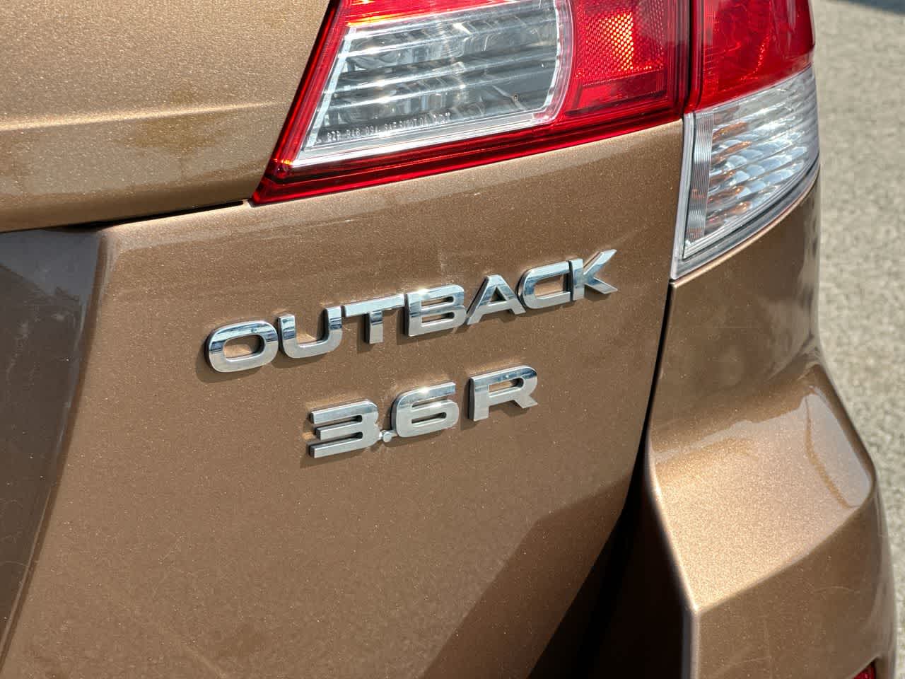 Thumbnail: 2012 Subaru Outback - 18