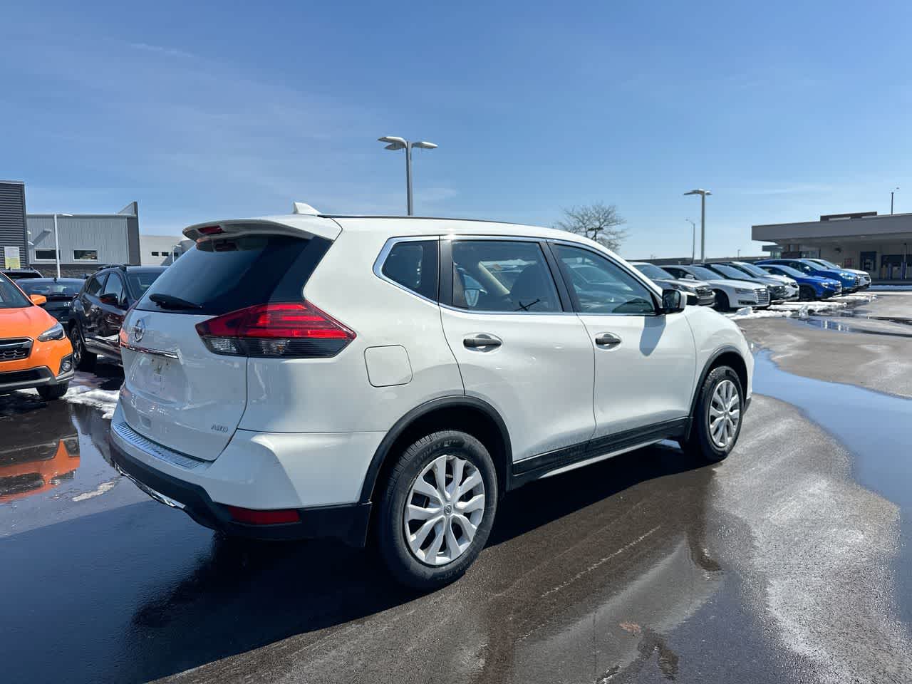 Thumbnail: 2017 Nissan Rogue - 13