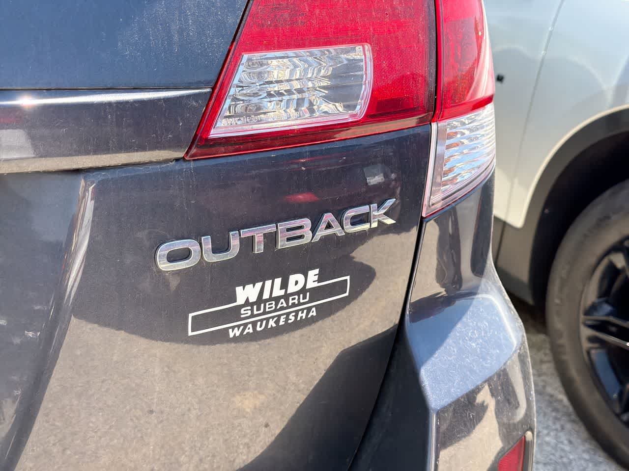 Thumbnail: 2011 Subaru Outback - 5