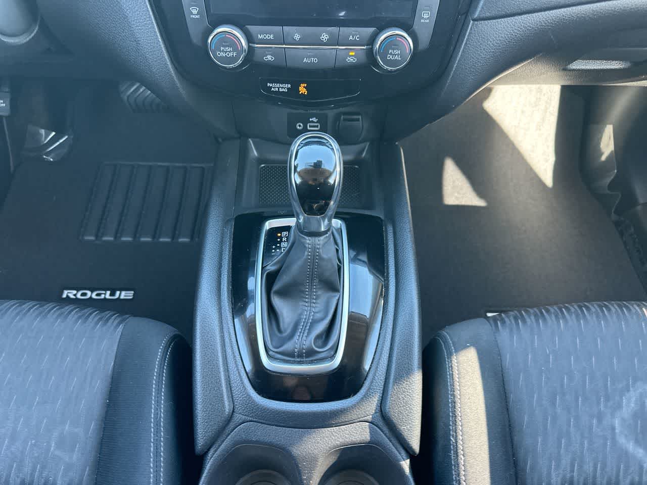 Thumbnail: 2019 Nissan Rogue - 33