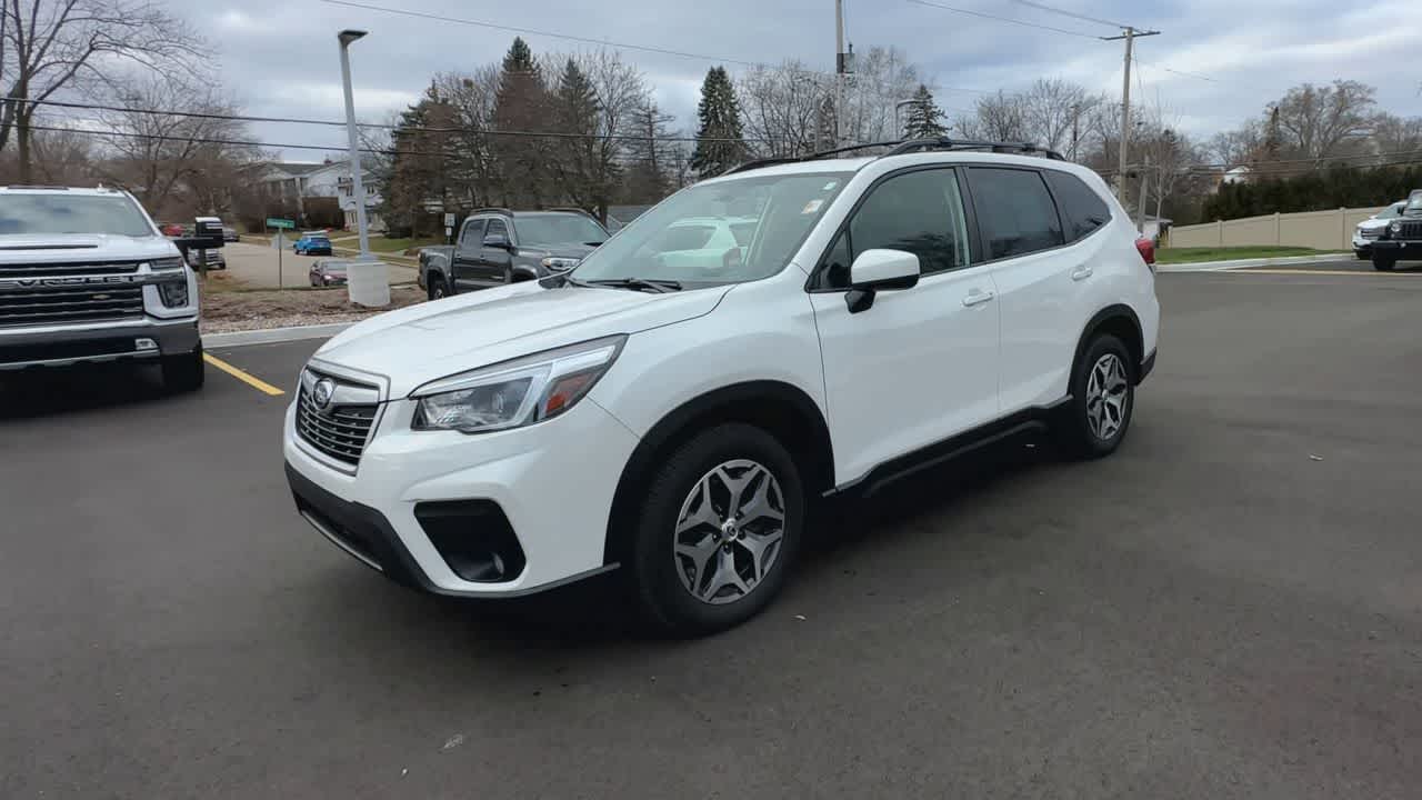 2021 Subaru Forester Premium photo 2