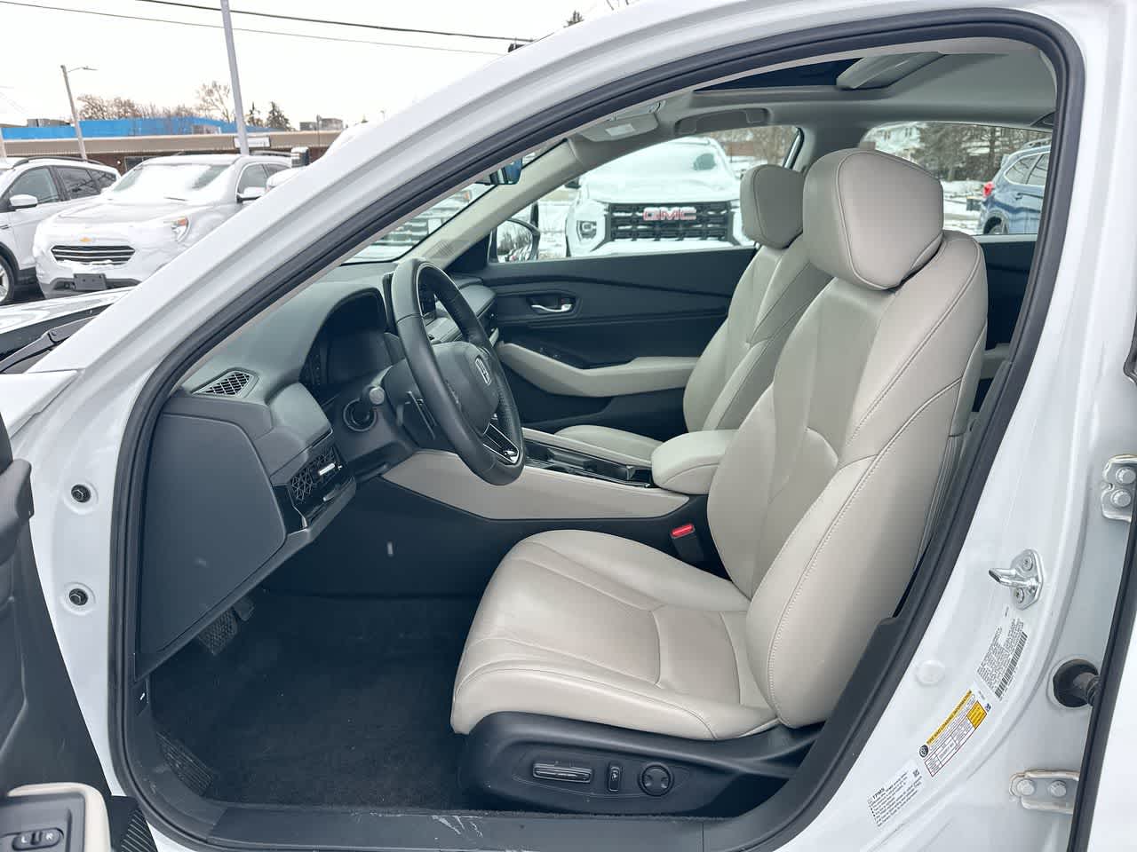 Thumbnail: 2023 Honda Accord - 21