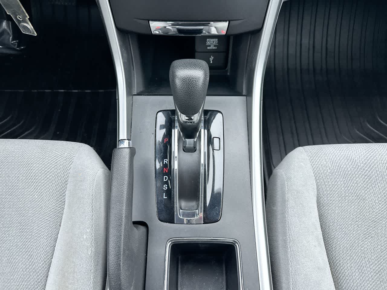 Thumbnail: 2013 Honda Accord - 32