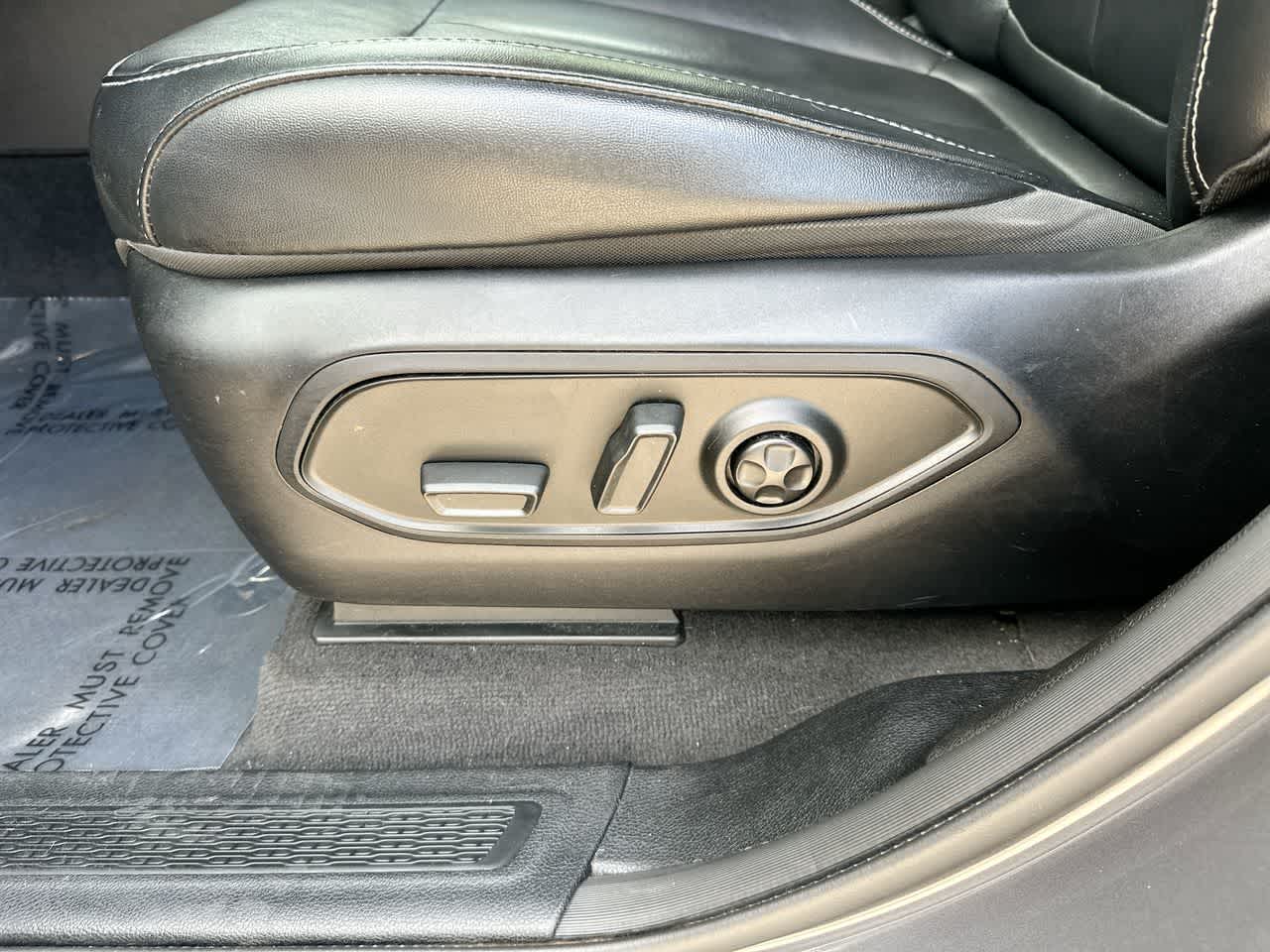 Thumbnail: 2021 Jeep Grand Cherokee L - 22