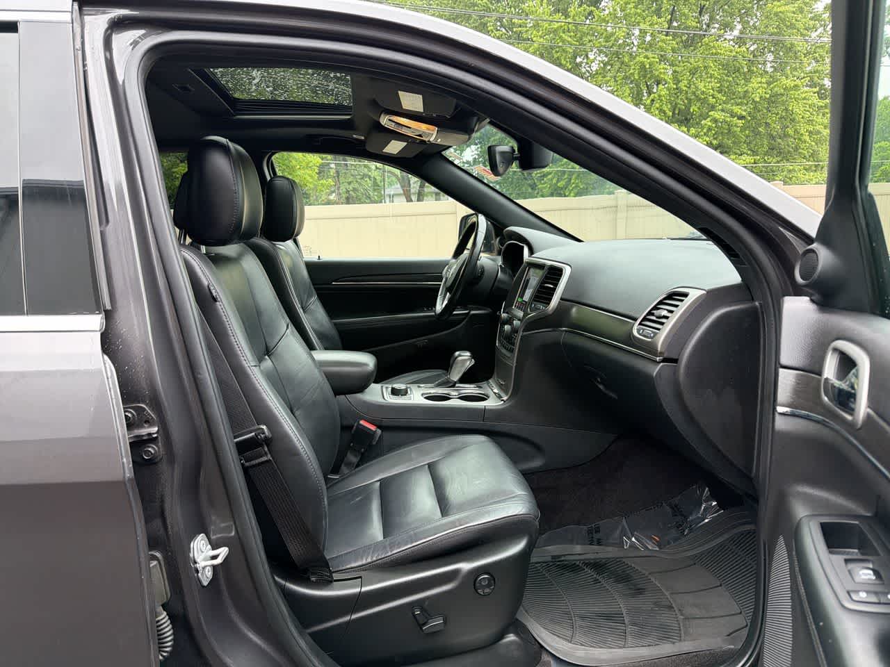 Thumbnail: 2018 Jeep Grand Cherokee - 27