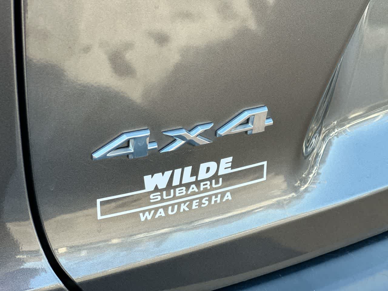 Thumbnail: 2019 Jeep Cherokee - 17