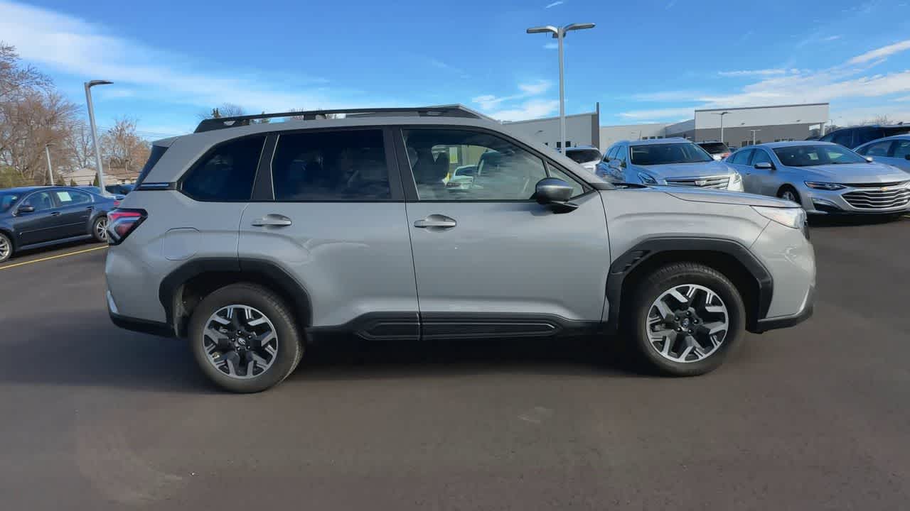 Thumbnail: 2025 Subaru Forester - 9