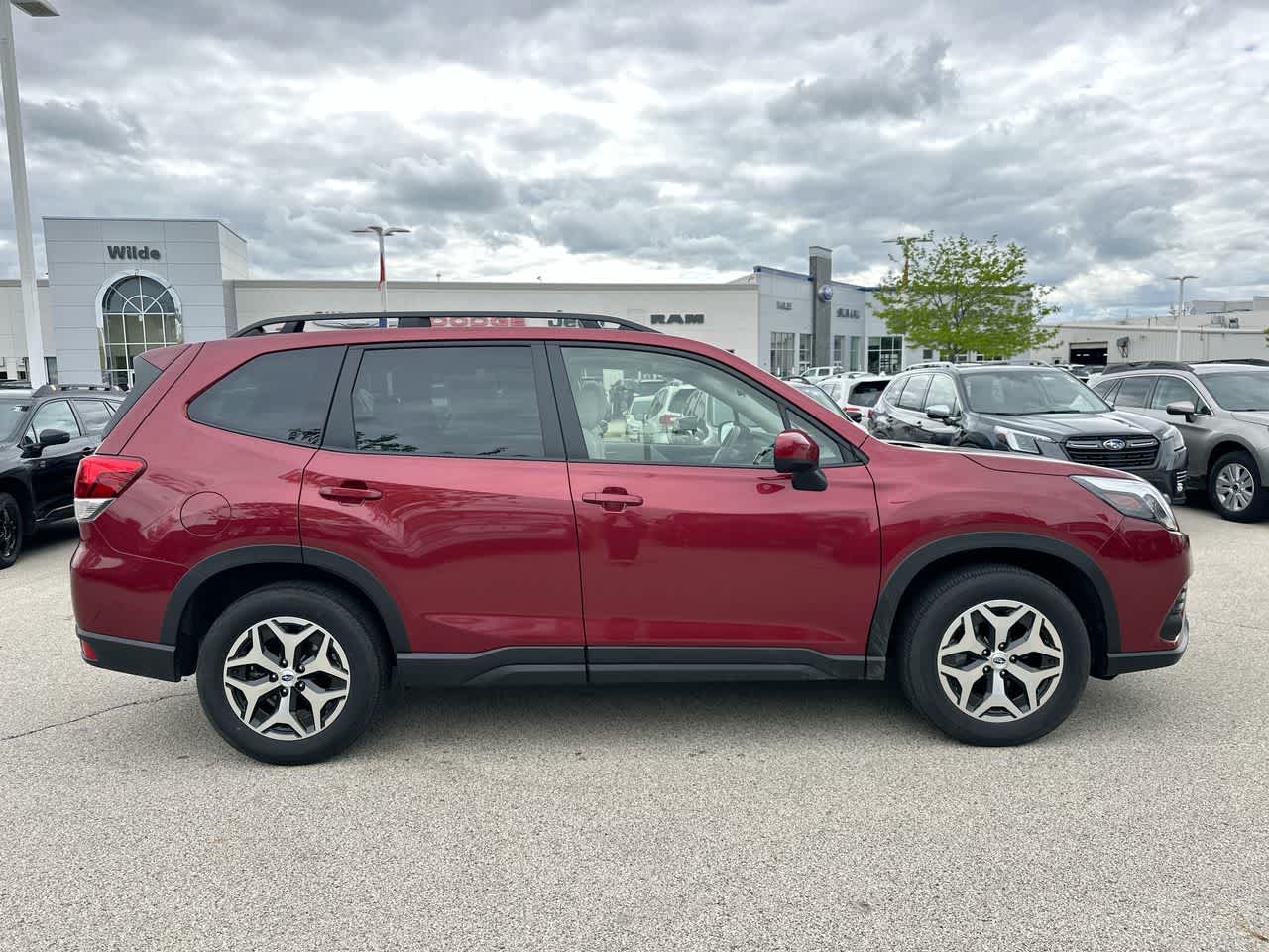 2022 Subaru Forester Premium 14