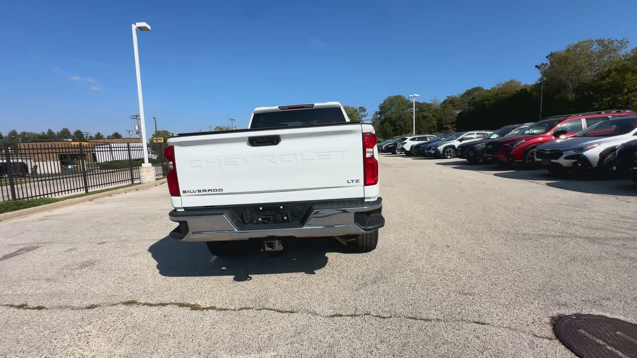 Thumbnail: 2022 Chevrolet Silverado 3500 - 7