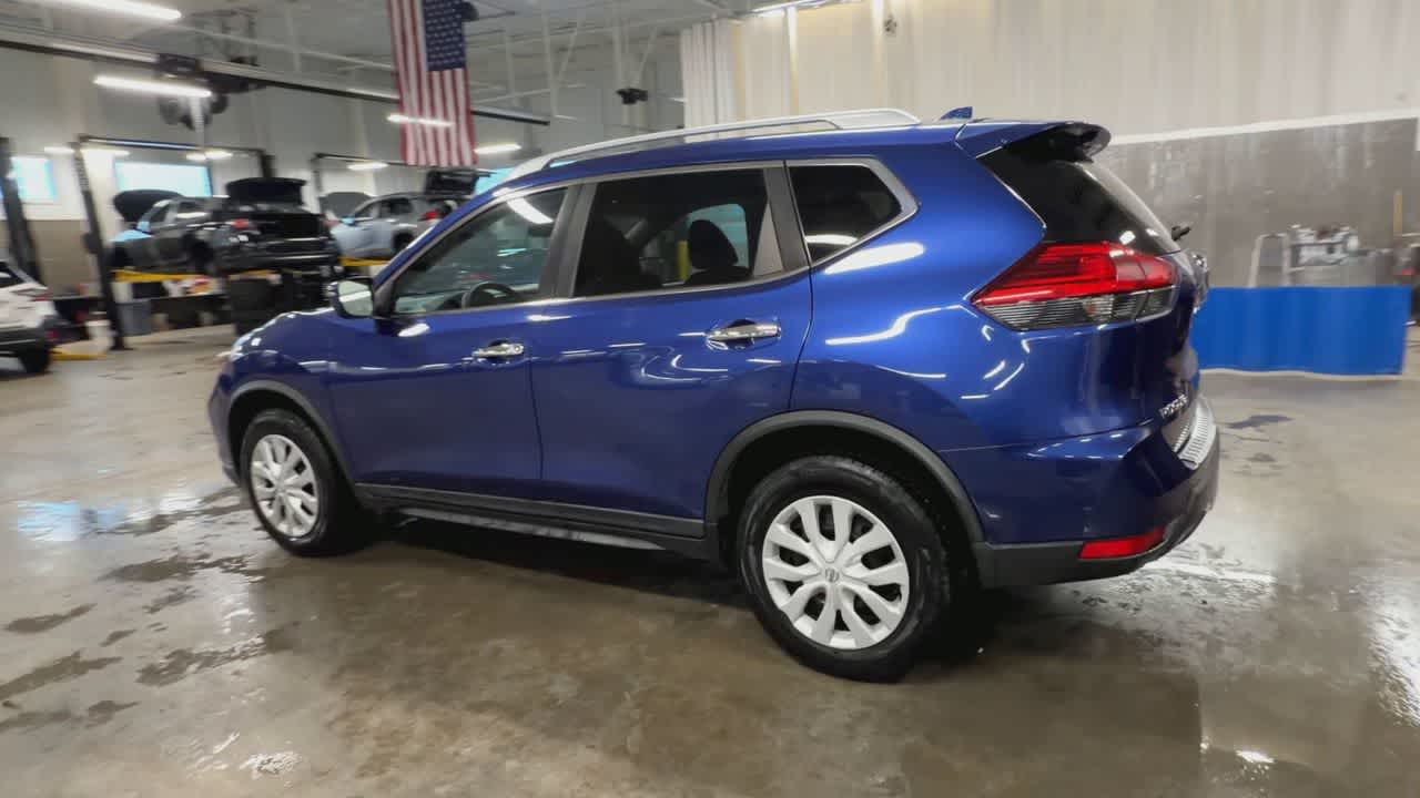 Thumbnail: 2017 Nissan Rogue - 6