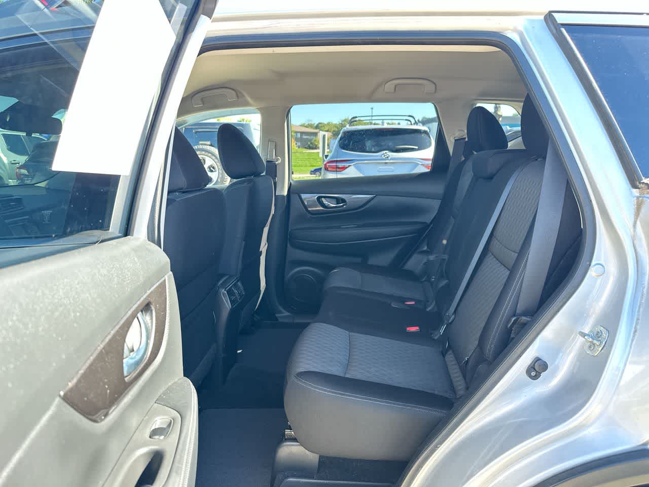 Thumbnail: 2019 Nissan Rogue - 24