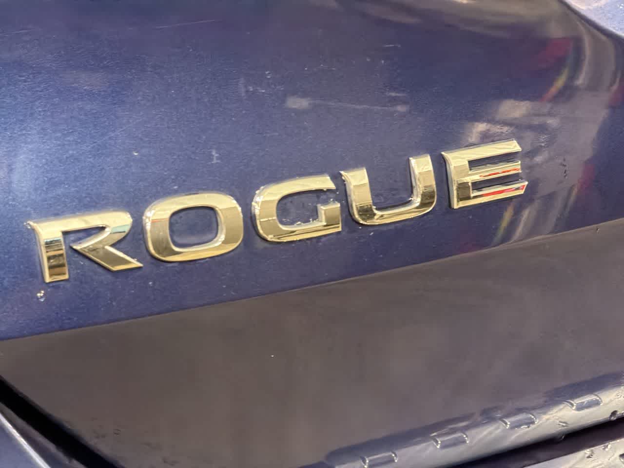 Thumbnail: 2017 Nissan Rogue - 17