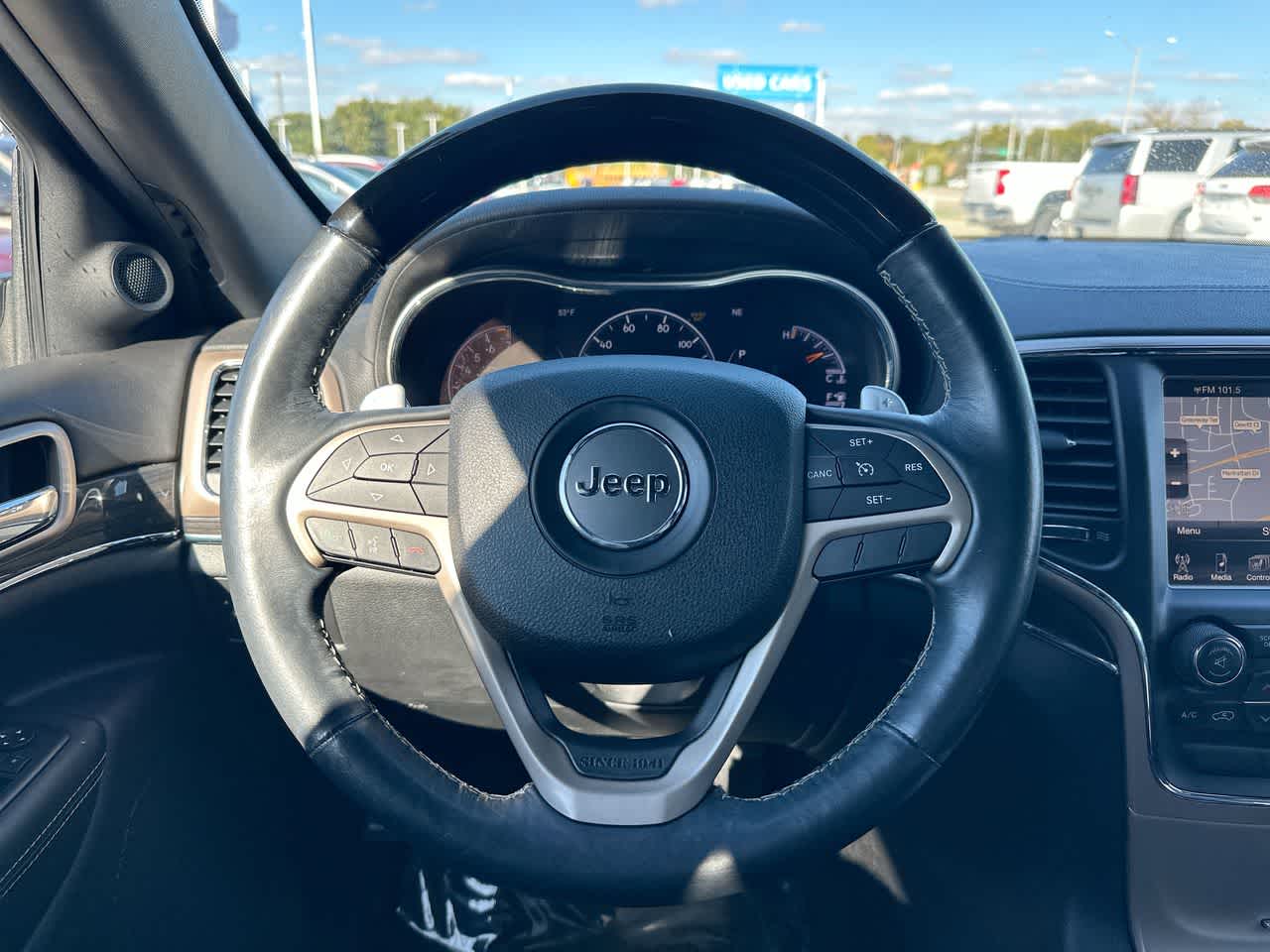 Thumbnail: 2015 Jeep Grand Cherokee - 28