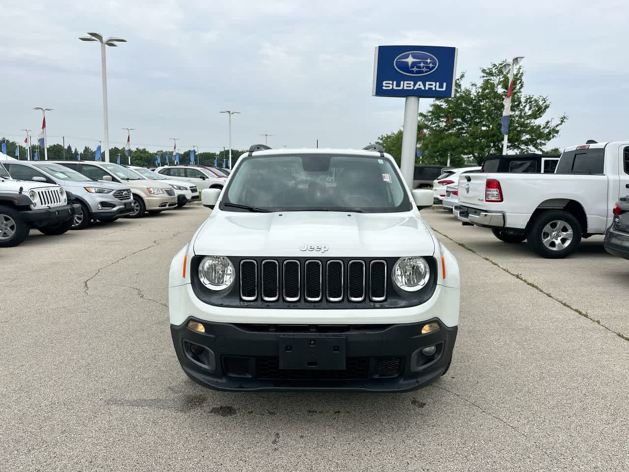 Thumbnail: 2016 Jeep Renegade - 16