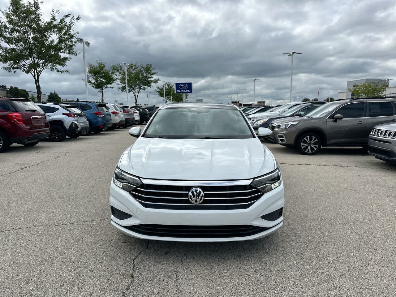 Thumbnail: 2019 Volkswagen Jetta - 16