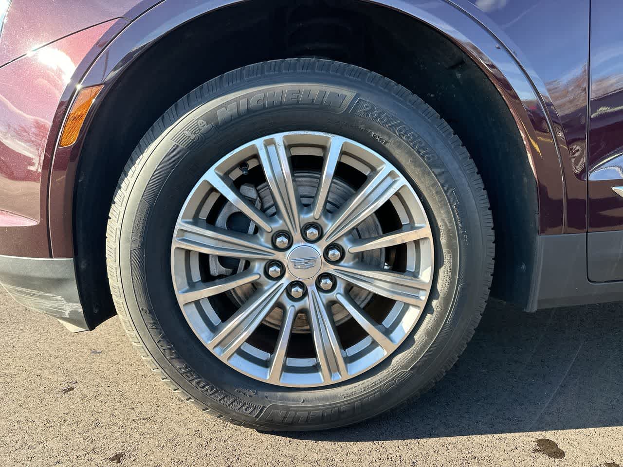 Thumbnail: 2017 Cadillac XT5 - 19