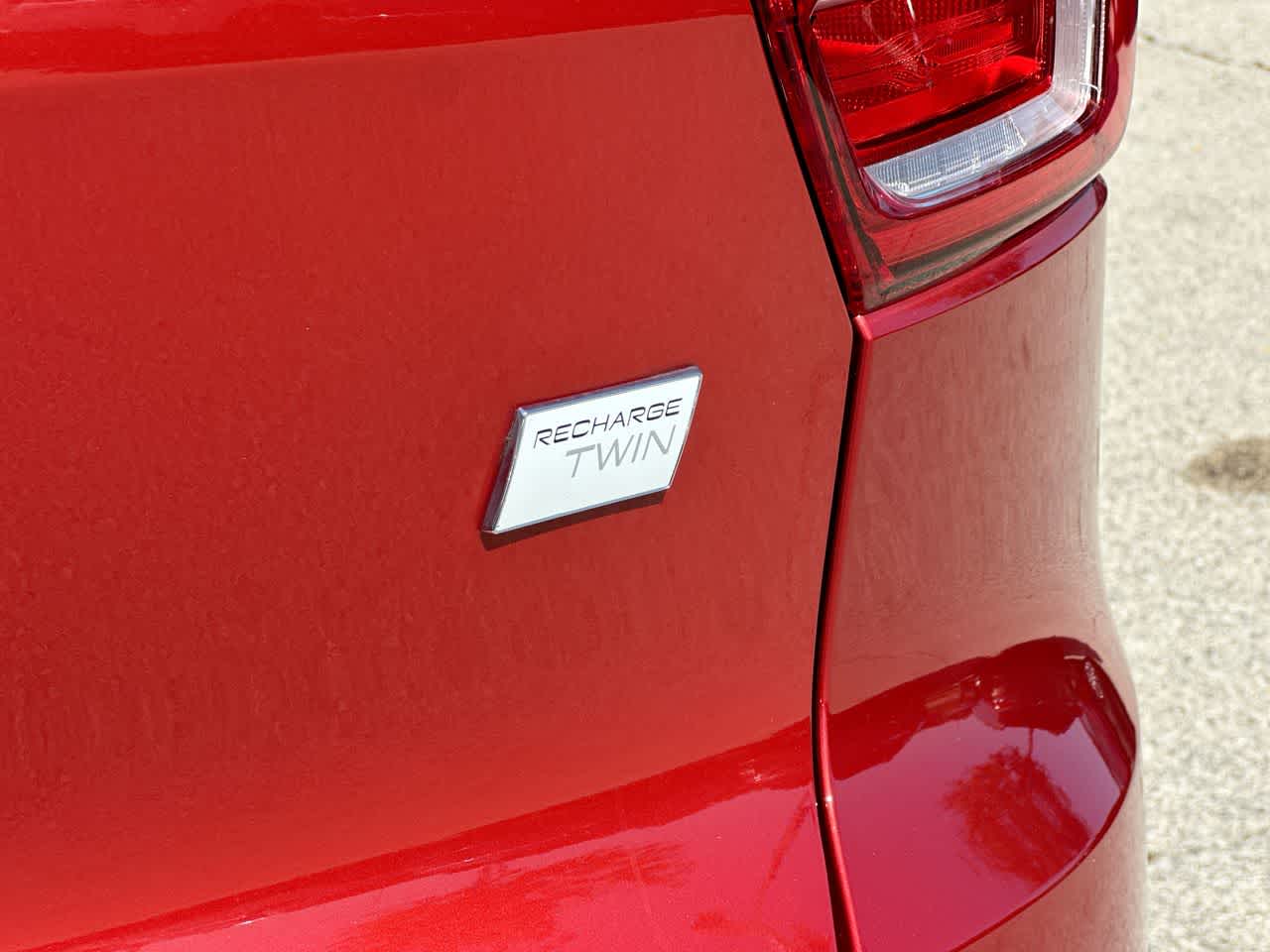 Thumbnail: 2022 Volvo XC40 - 18