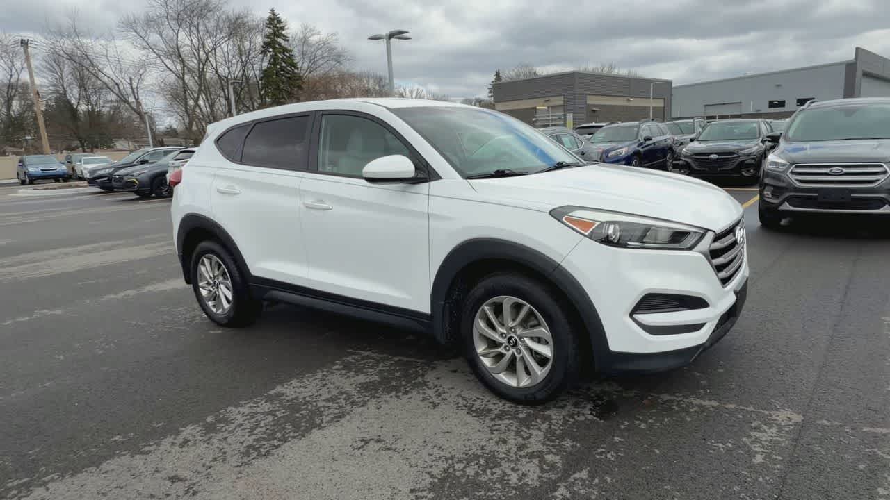 Thumbnail: 2017 Hyundai Tucson - 2