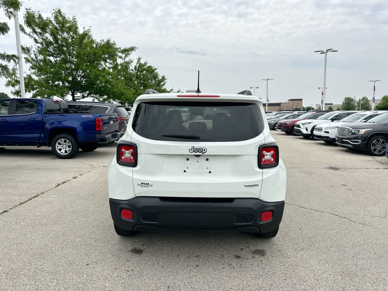 Thumbnail: 2016 Jeep Renegade - 12