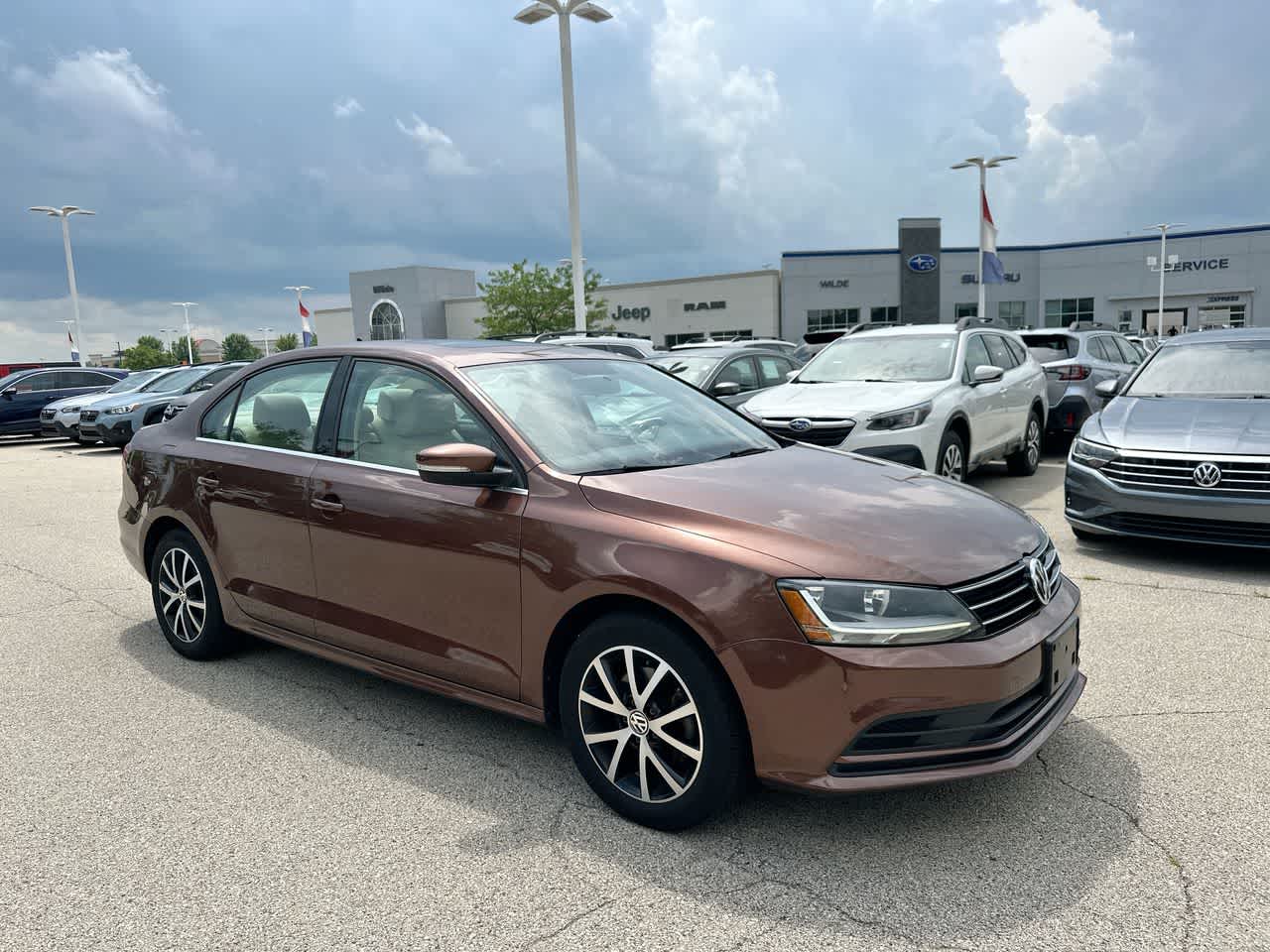 Thumbnail: 2017 Volkswagen Jetta - 15