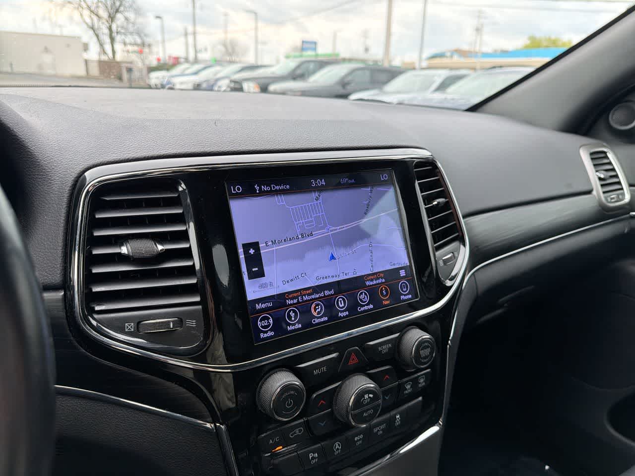 Thumbnail: 2019 Jeep Grand Cherokee - 32