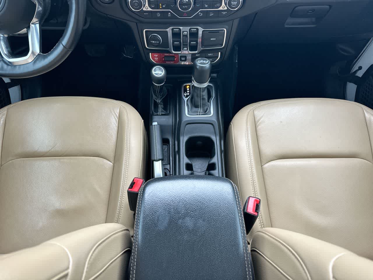 Thumbnail: 2018 Jeep Wrangler - 22