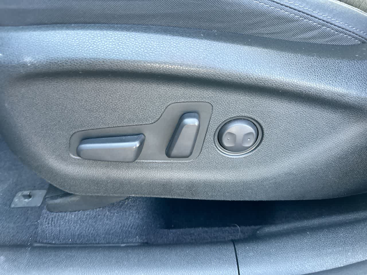 Thumbnail: 2019 Kia Sorento - 22