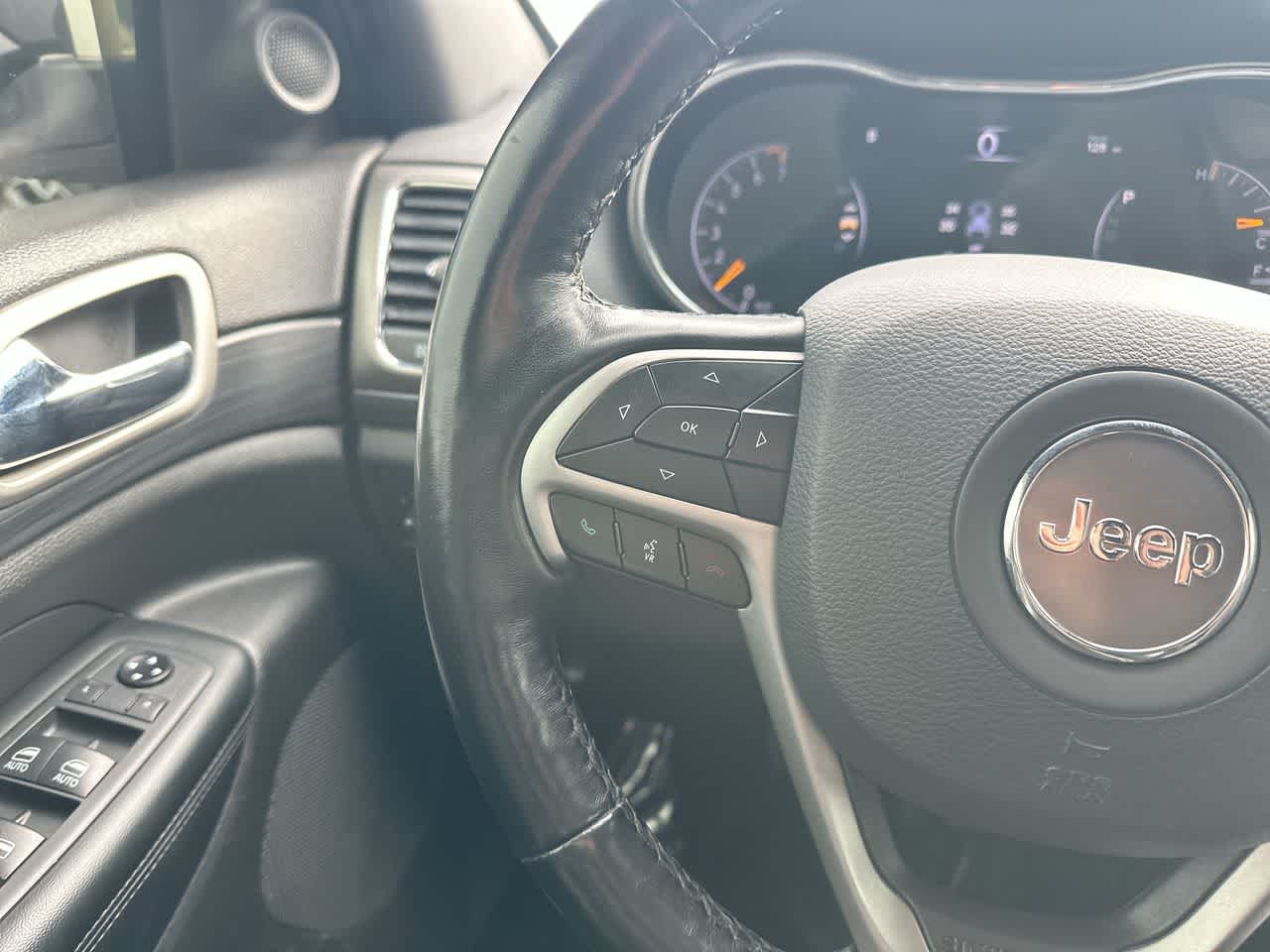 Thumbnail: 2020 Jeep Grand Cherokee - 28