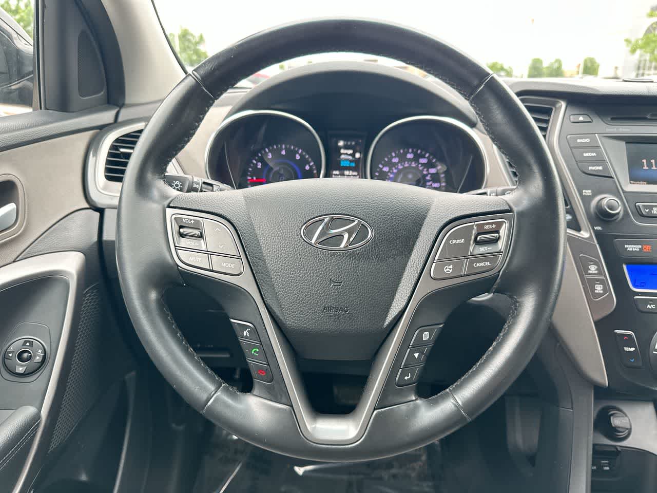 Thumbnail: 2016 Hyundai Santa Fe - 27