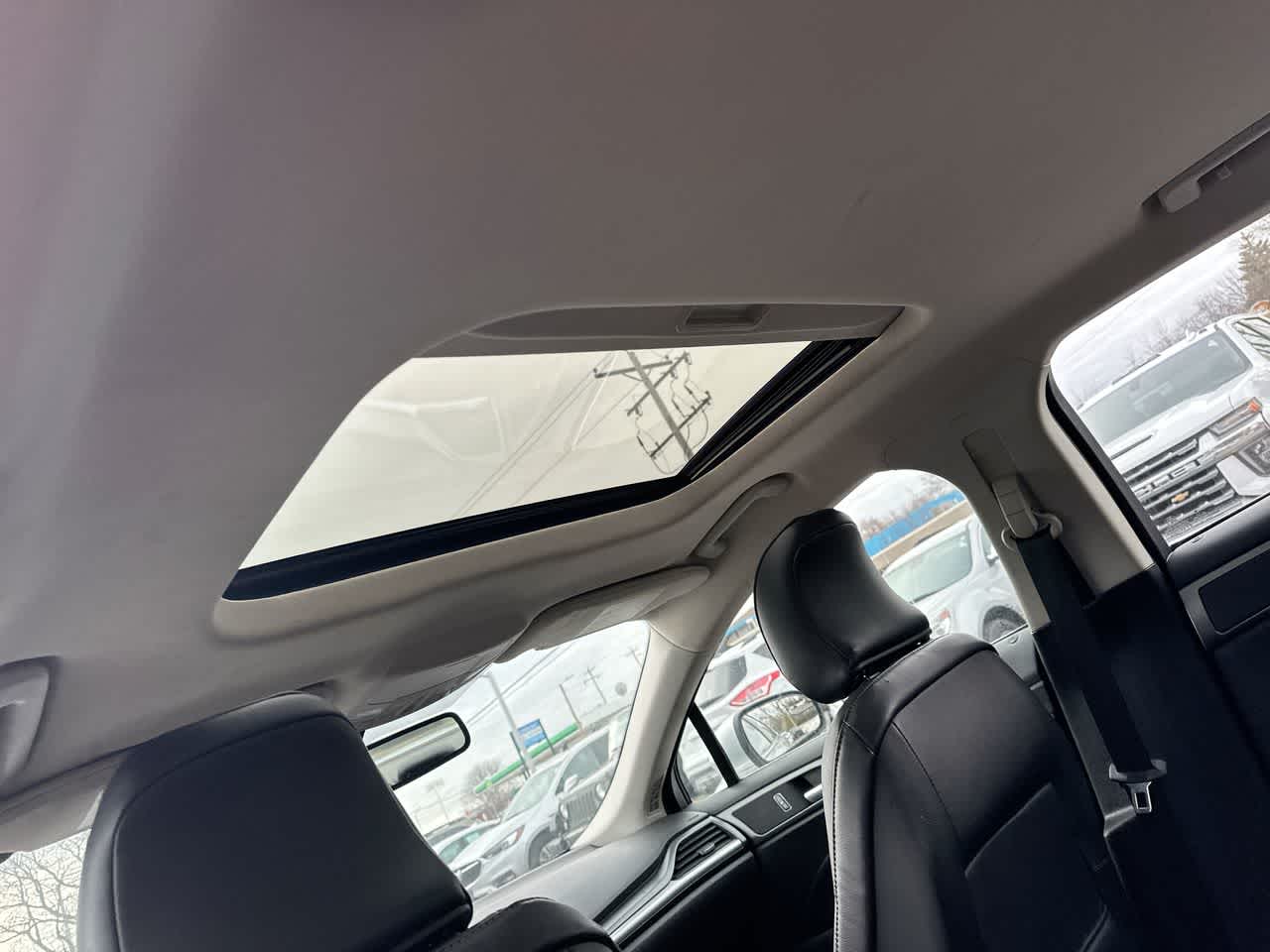 Thumbnail: 2016 Ford Fusion - 24