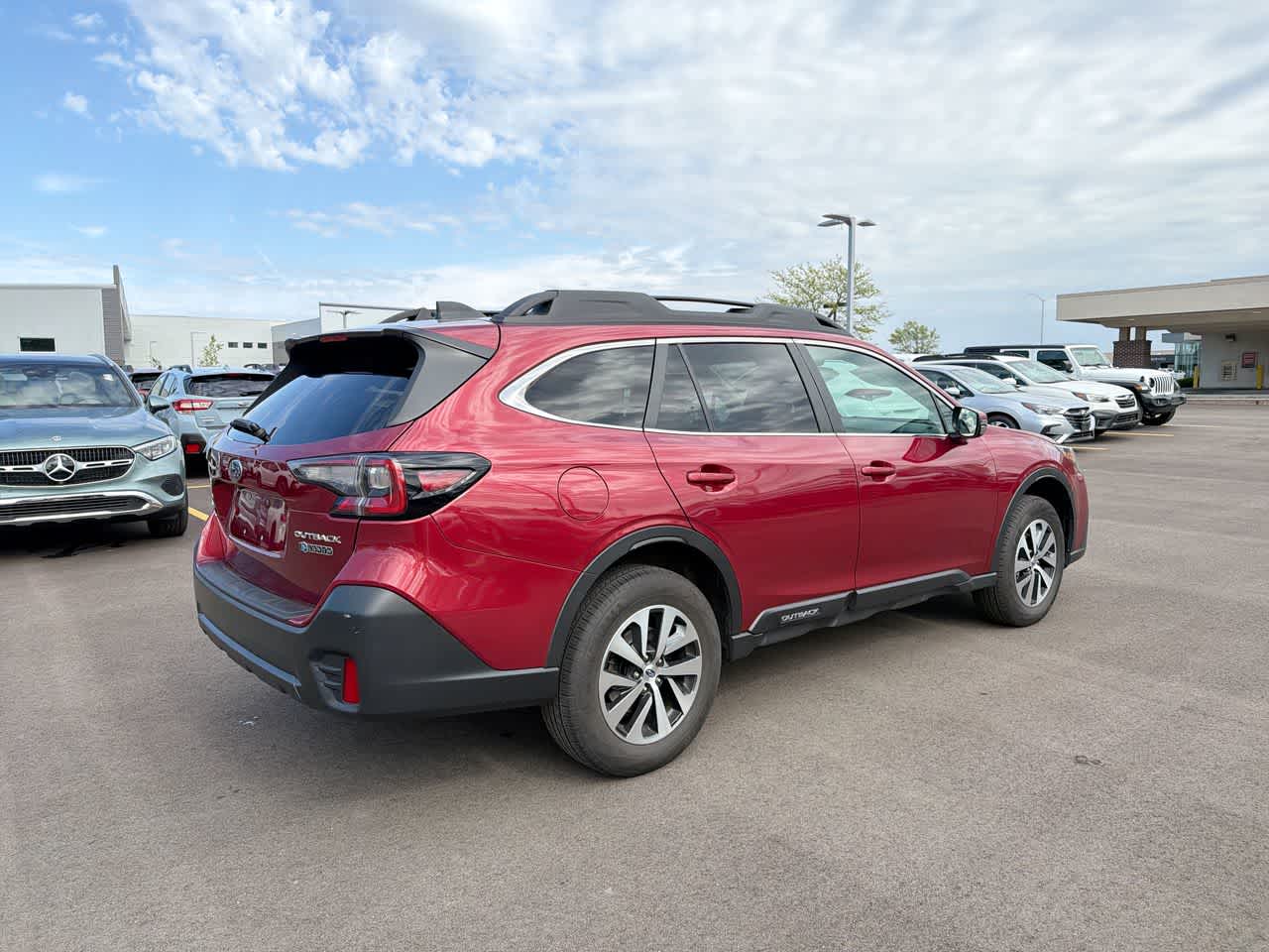 Thumbnail: 2022 Subaru Outback - 13