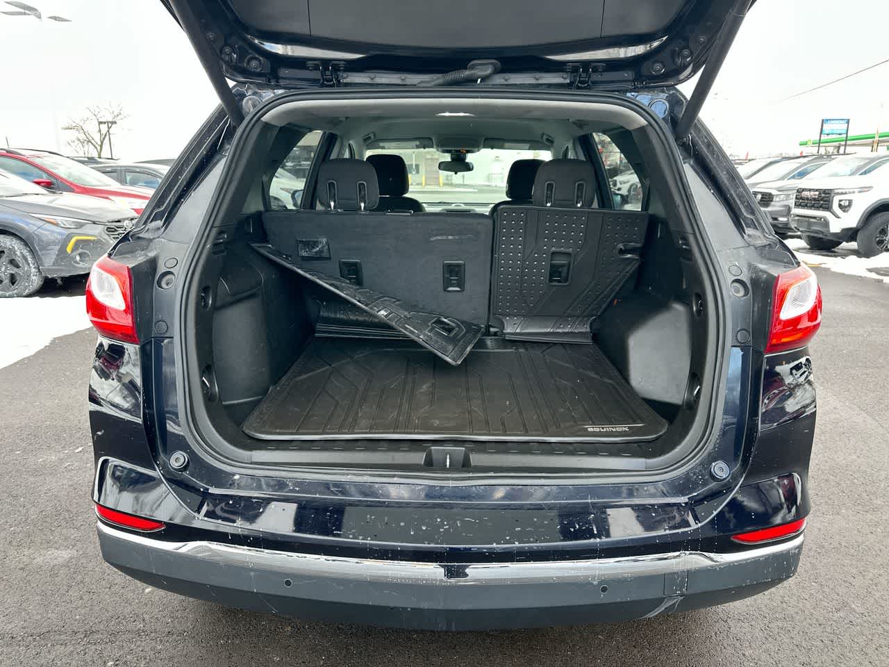 Thumbnail: 2020 Chevrolet Equinox - 35