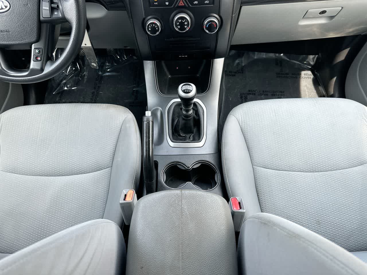 Thumbnail: 2011 Kia Sorento - 30