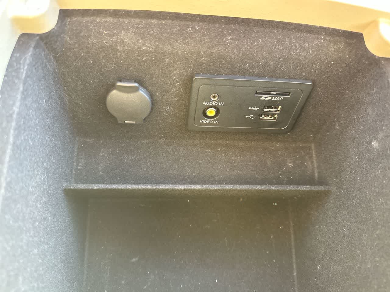 Thumbnail: 2017 INFINITI QX60 - 35